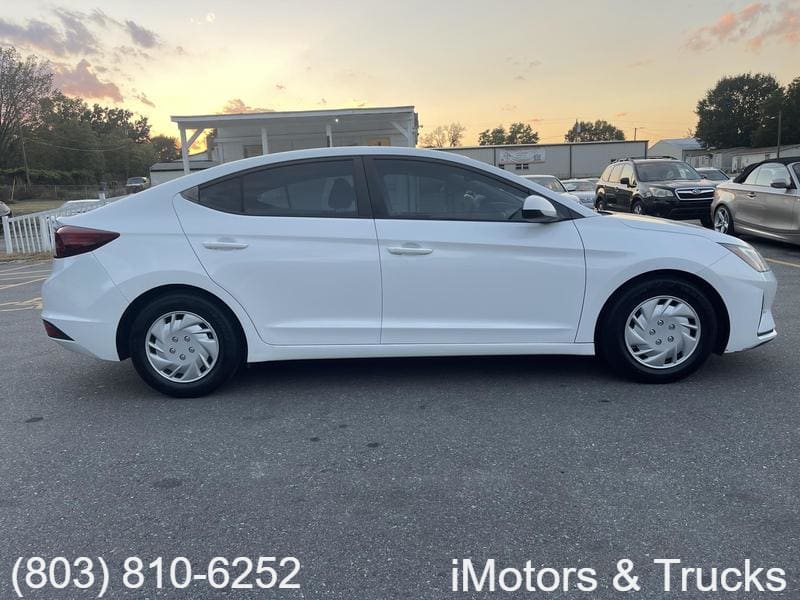 HYUNDAI ELANTRA 2019 price $9,800