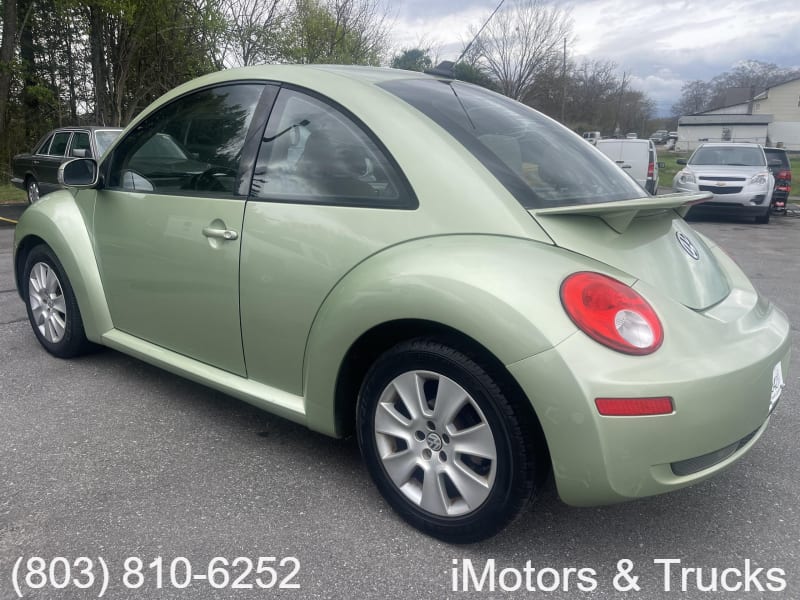 Volkswagen New Beetle 2009 price $4,800