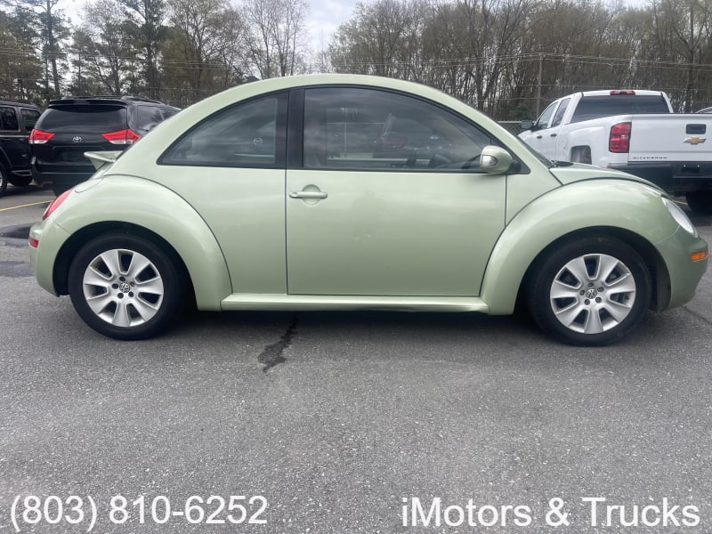 Volkswagen New Beetle 2009 price $4,800