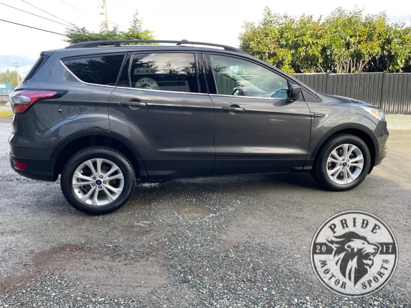 Ford Escape 2018 price $18,499