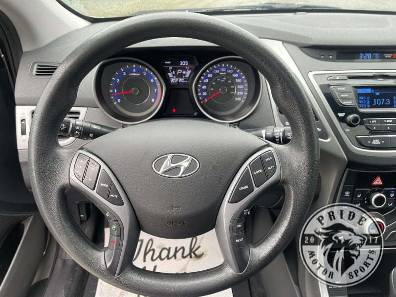 Hyundai Elantra 2015 price $8,999