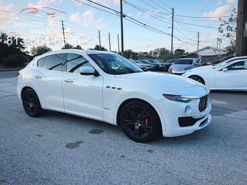Maserati Levante 2018 price $30,995
