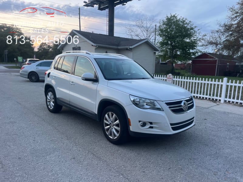 Volkswagen Tiguan 2011 price $6,500