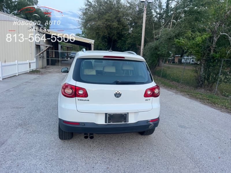 Volkswagen Tiguan 2011 price $6,500