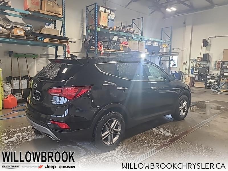 Hyundai Santa Fe Sport 2017 price $500