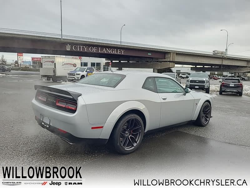 Dodge Challenger 2022 price $500