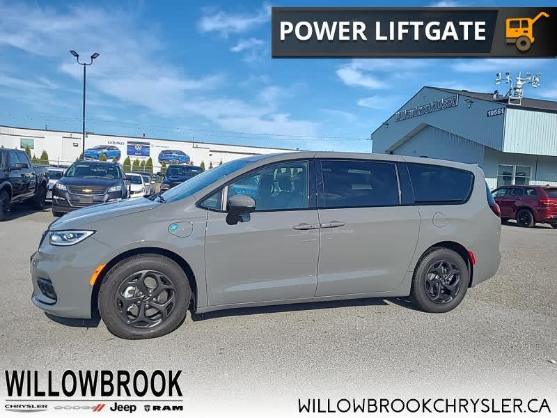 Chrysler Pacifica Hybrid 2023 price $500