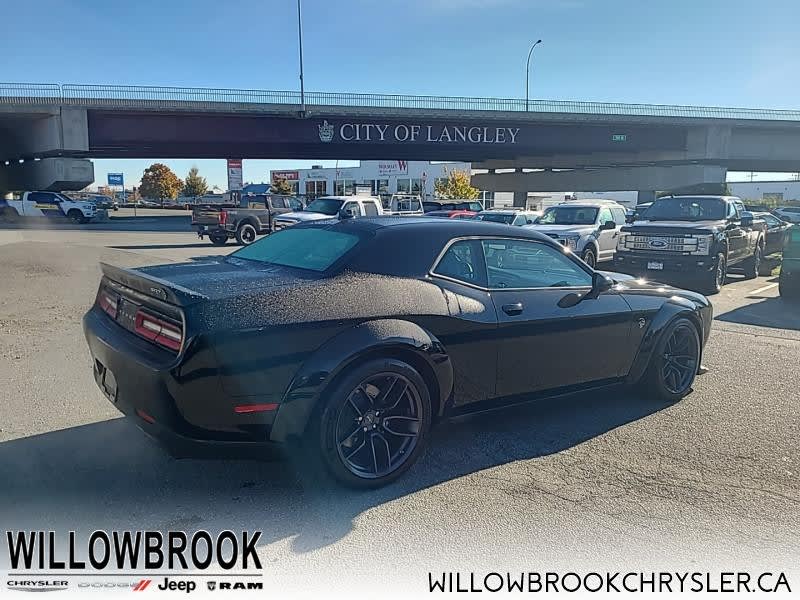 Dodge Challenger 2018 price $500