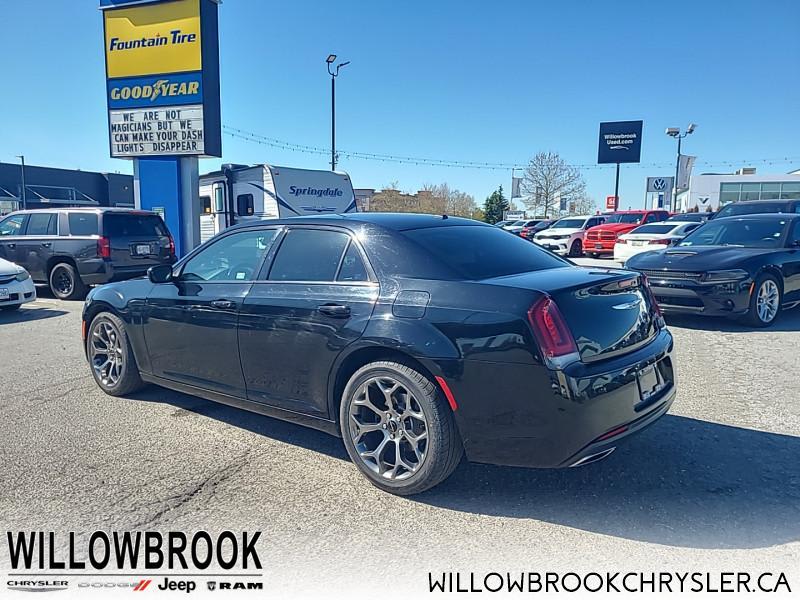 Chrysler 300 2015 price $500