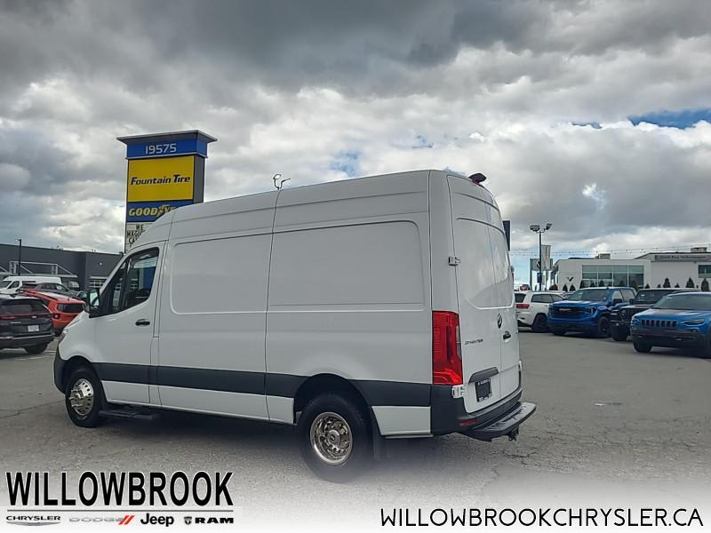 Mercedes-Benz Sprinter 2021 price $500