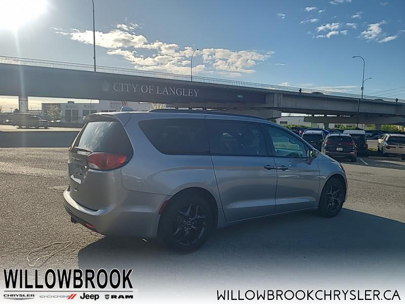 Chrysler Pacifica 2019 price $500