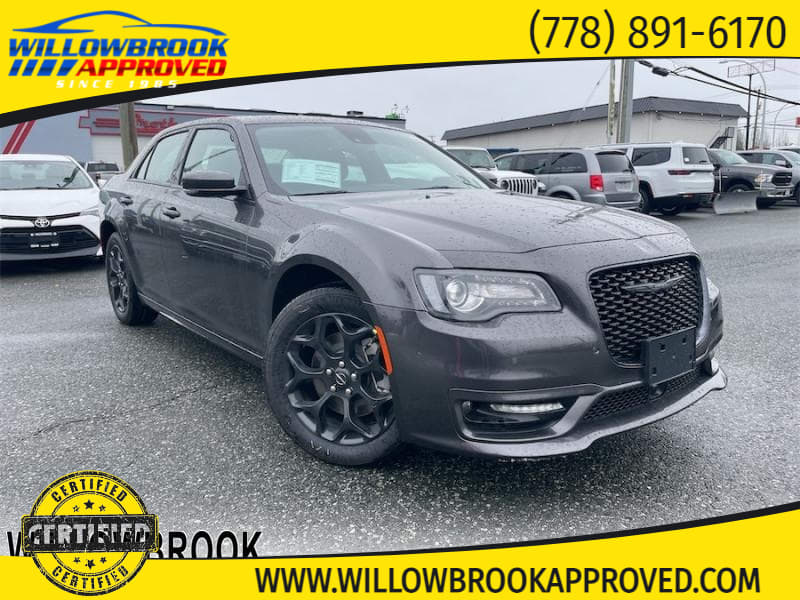 Chrysler 300 2023 price $500