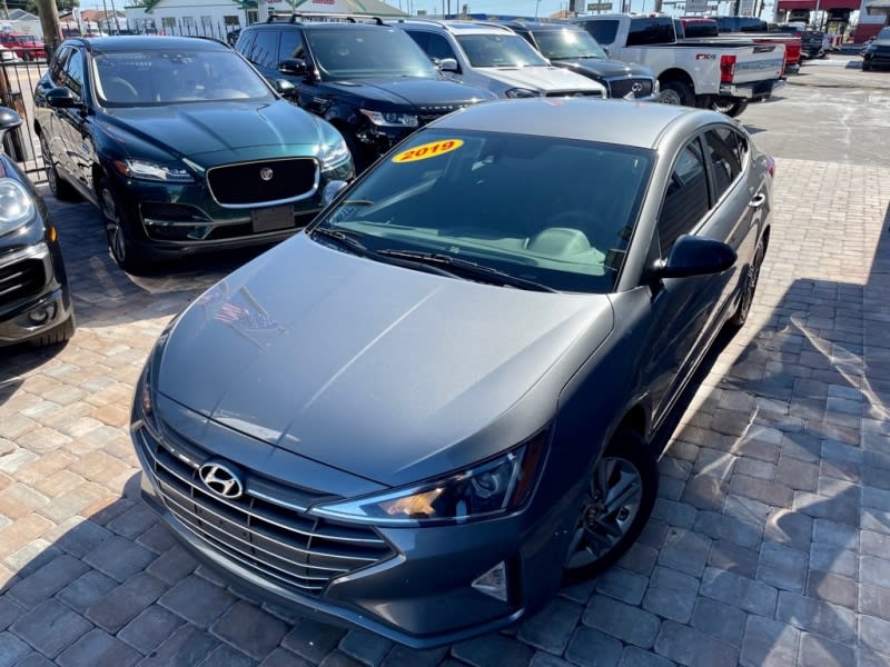 HYUNDAI ELANTRA 2019 price $19,990