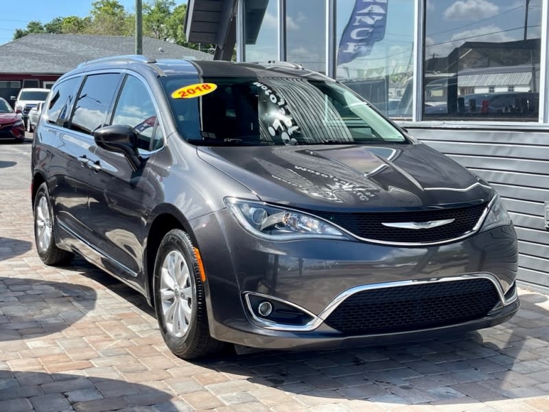 CHRYSLER PACIFICA 2018 price $25,990