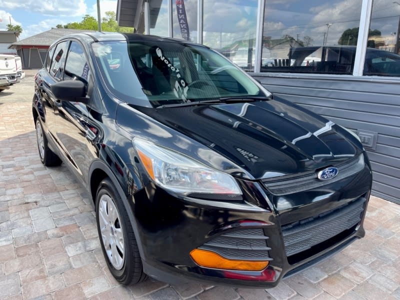 FORD ESCAPE 2013 price $12,990