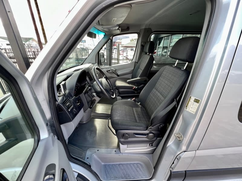 FREIGHTLINER SPRINTER 2014 price $27,995