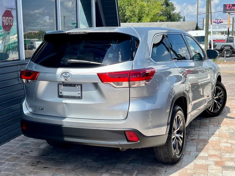 TOYOTA HIGHLANDER 2018 price $21,995