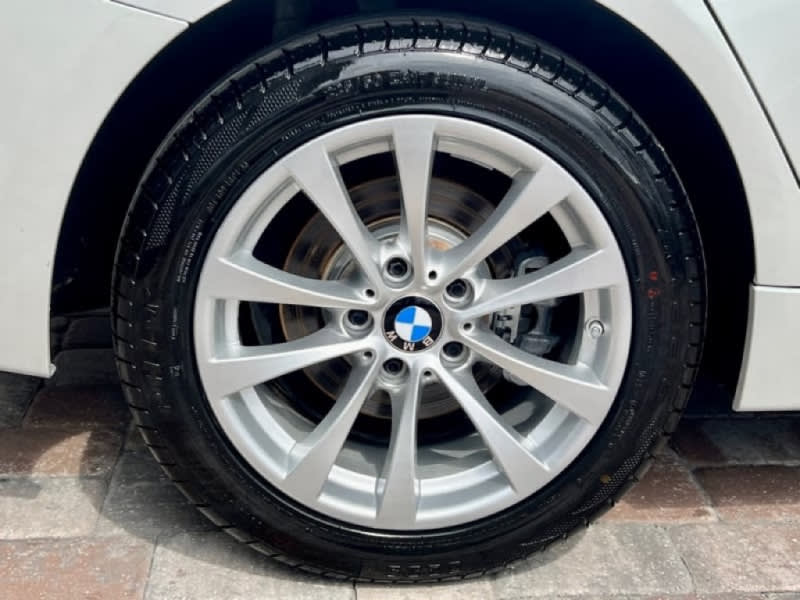 BMW 320 2016 price $16,980