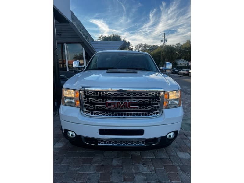 GMC SIERRA 2011 price $33,990