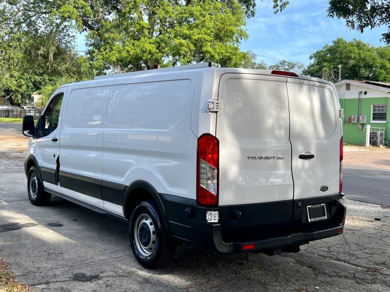 FORD TRANSIT 2017 price $17,990