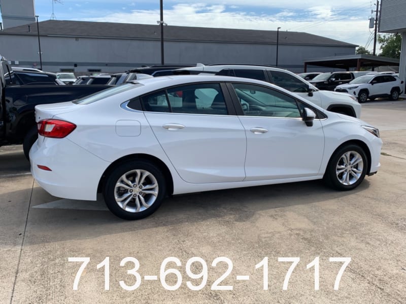 Chevrolet Cruze 2019 price LLAMANOS.