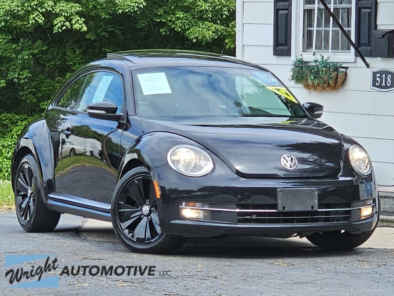 Volkswagen Beetle 2012 price $11,500