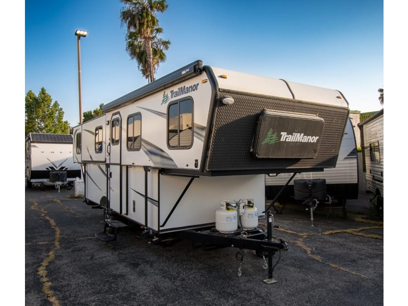 Trailmanor 2720QB 2024 price $36,999