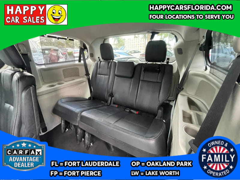 Chrysler Town & Country 2013 price $7,883