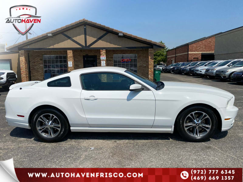 FORD MUSTANG 2013 price $10,990