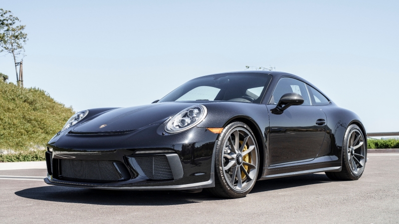 Porsche 911 2019 price $244,900