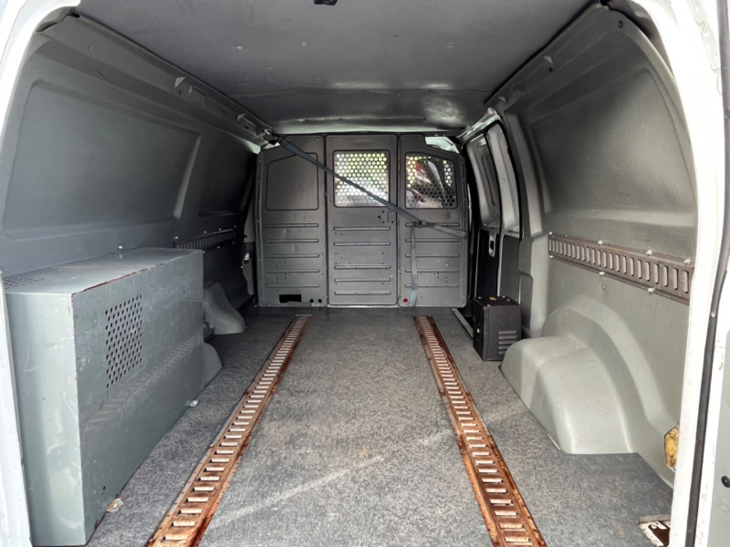 Ford Econoline Cargo Van 2012 price $17,500