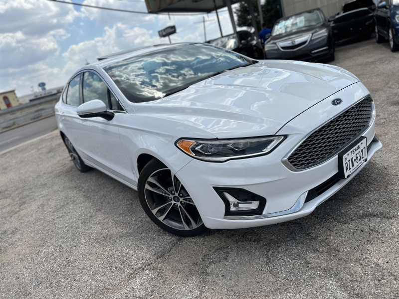 Ford Fusion 2019 price $19