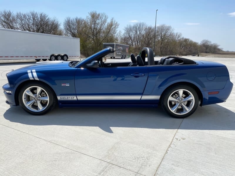 FORD MUSTANG 2008 price $36,950