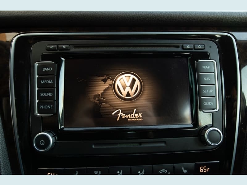 Volkswagen Passat 2014 price $13,999