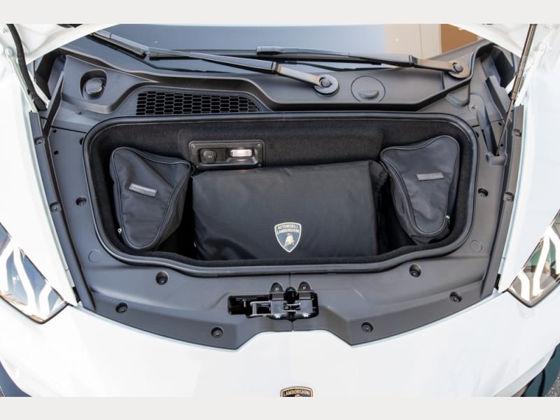 Lamborghini Huracan 2022 price $330,000