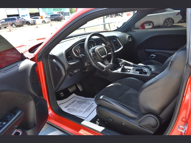 Dodge Challenger 2015 price $31,995