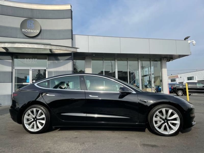 Tesla Model 3 2019 price $63,888