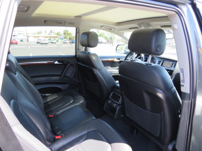Audi Q7 2015 price $13,950