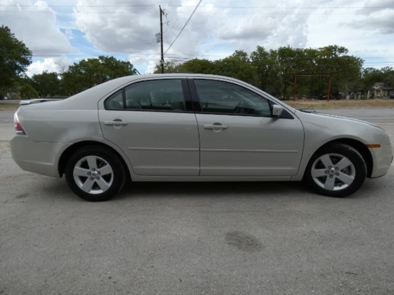 Ford Fusion 2008 price $5,000