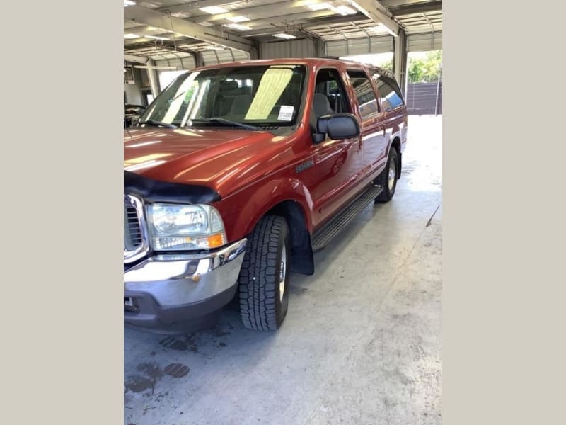 FORD EXCURSION 2000 price $7,000