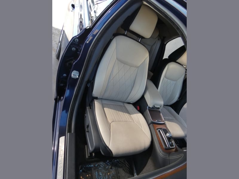 Chrysler 300 2015 price $19,995