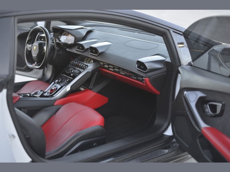 Lamborghini Huracan 2015 price $205,888