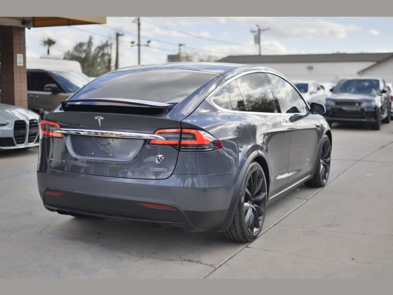 Tesla Model X 2017 price $79,888