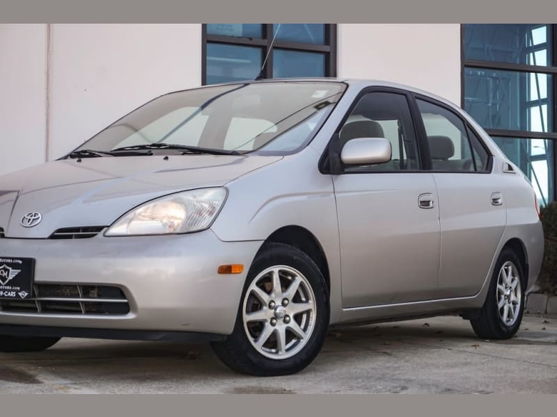 Toyota Prius 2003 price $5,590