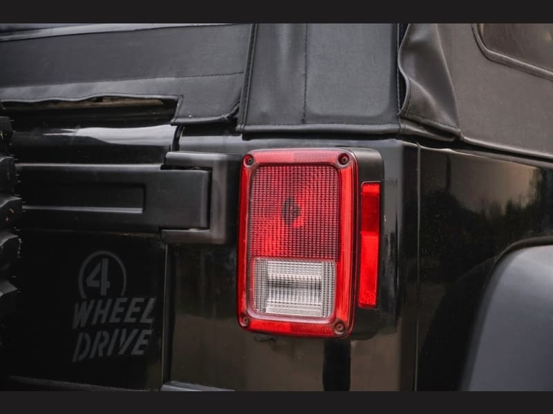 Jeep Wrangler 2015 price $19,490