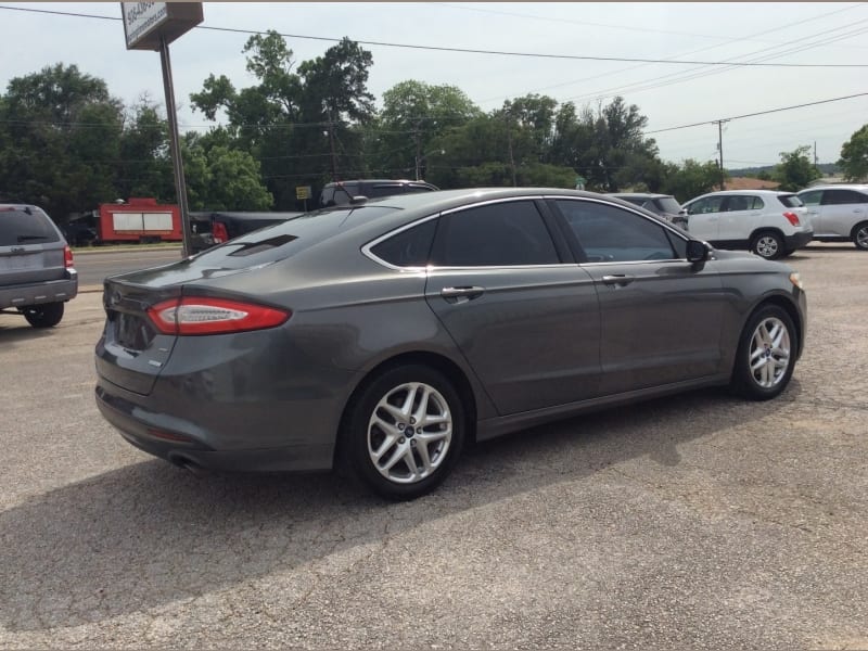 Ford Fusion 2013 price 1800down
