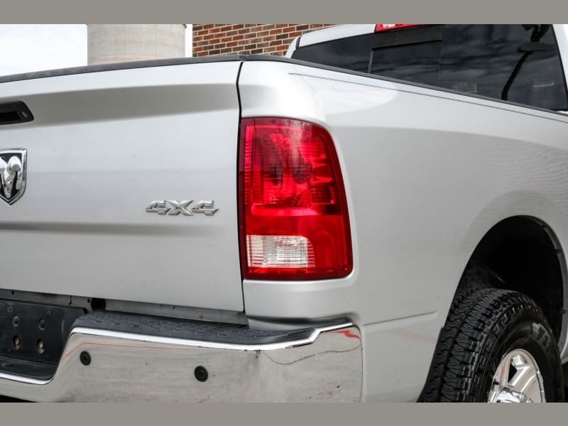 Dodge Ram 2500 2011 price $31,995