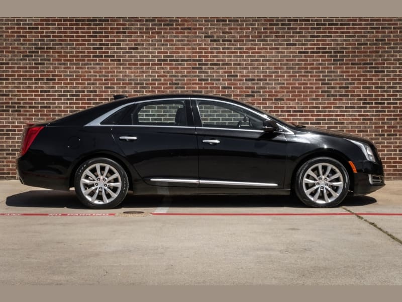 Cadillac XTS 2017 price $14,995
