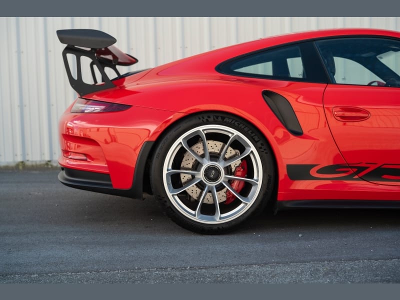 Porsche 911 2016 price $255,900
