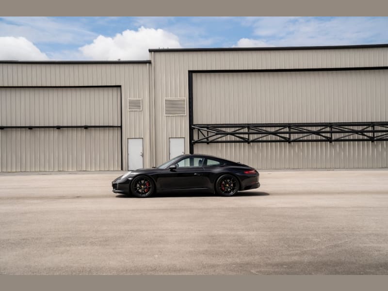 Porsche 911 2017 price $136,900